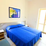Apartamento Casa Vacanze Fronte *