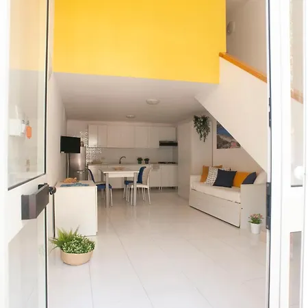 Apartment Casa Vacanze Fronte
