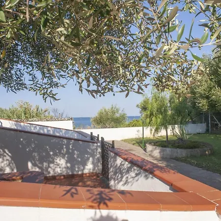 Apartment Casa Vacanze Fronte *